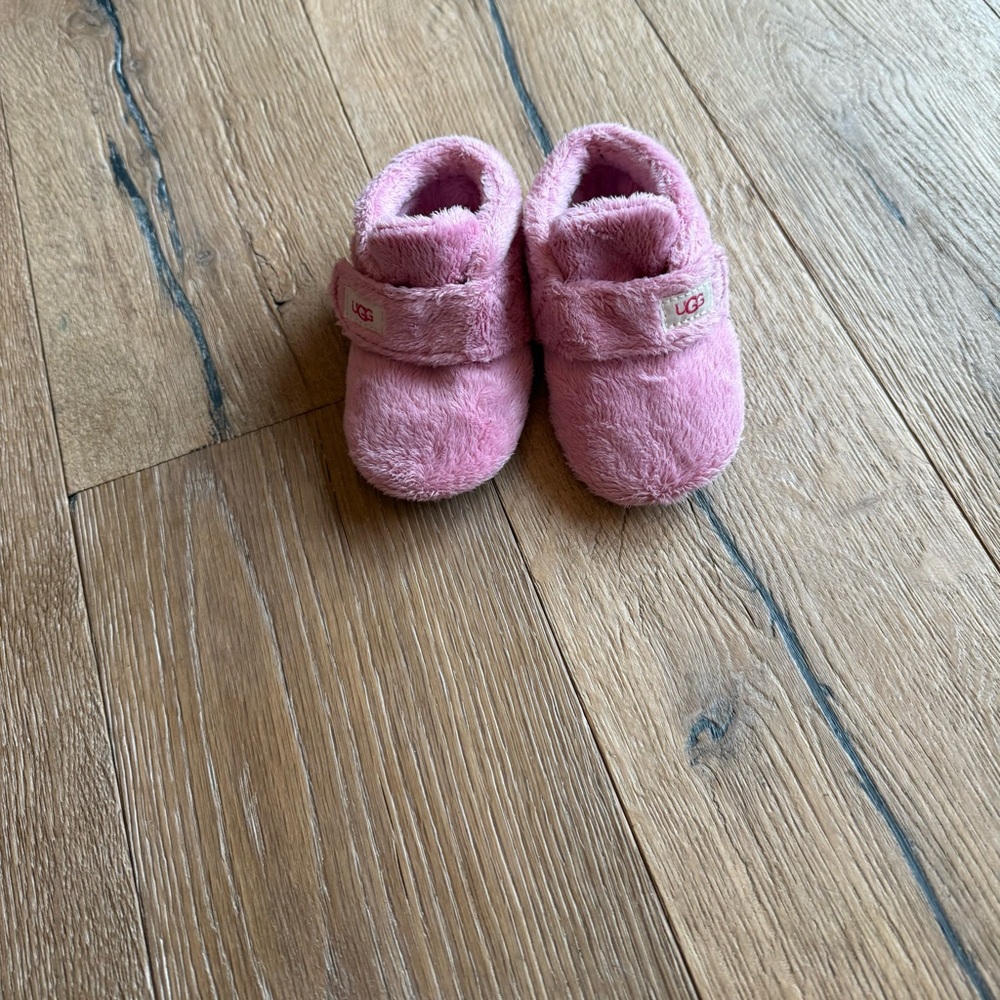 Baby UGG Slippers size 4/5